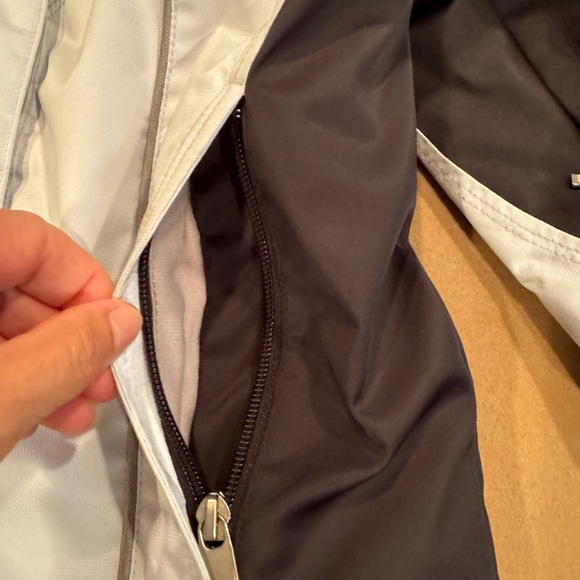 Spyder Light Blue Thinsulate Ski Jacket - Size 6 - Picture 11 of 16